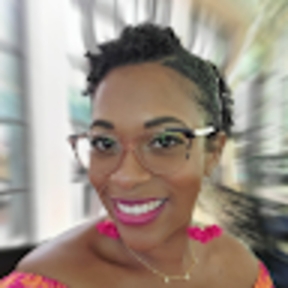 Meet your Posher, Simone